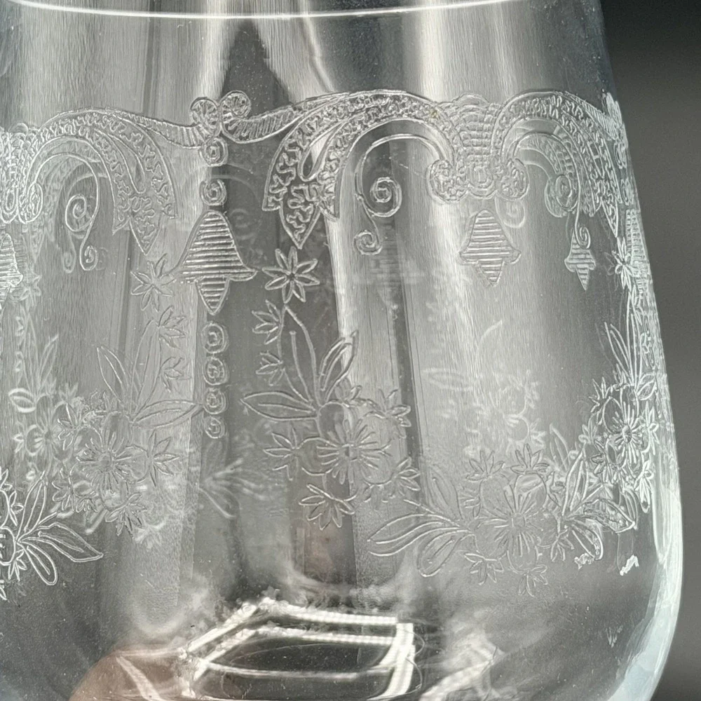 Set of 2 Crystal Etched Cascade Bohemia, Stem Wine Glass 5 7/8 Elegant